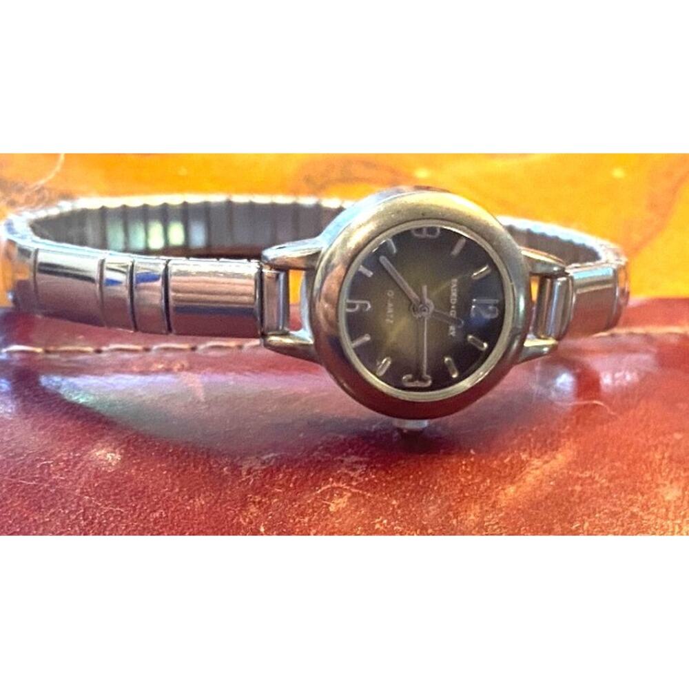 Women's 20mm Silver Tone Faded Glory Watch, Expansion Band, Gray Face - Picture 3 of 3